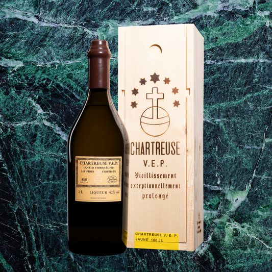 Chartreuse VEP jaune : comprendre, déguster et acheter une liqueur d’exception